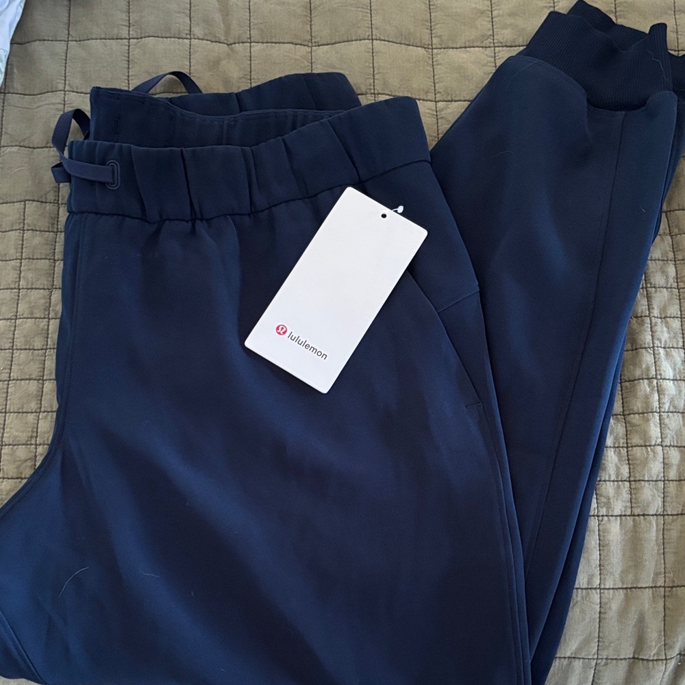Women’s Lululemon Joggers
